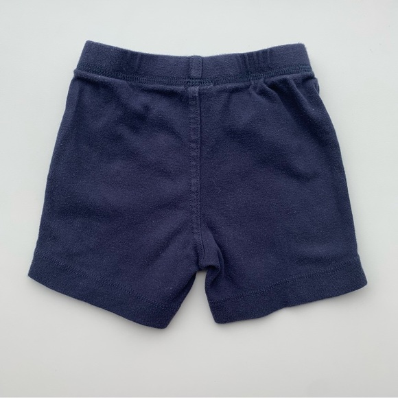 3/$10 CARTERS Baby boy shorts 9m - Picture 3 of 3